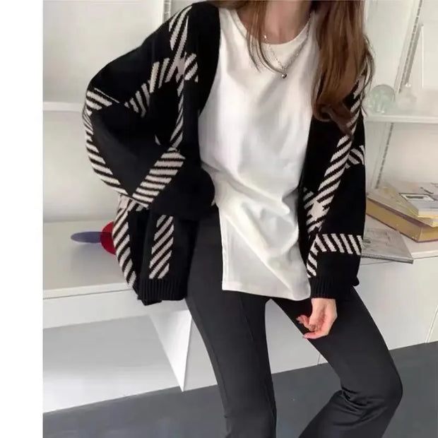 2024 New Black Striped Knitted Cardigan Loose Fit Idle Style Simple Versatile Sweater Jacket For Women Spring Autumn Korean Vers